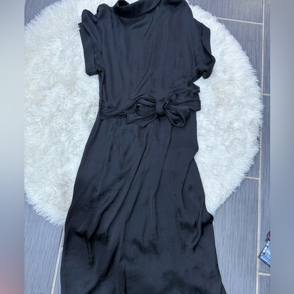 Steve Madden Black Satin Long Short-Sleeve Dress - Picture 5 of 7